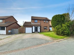 Photo 9- click for photo gallery